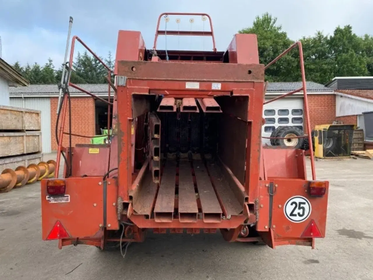 Billede 14 - Hesston 4700 Sælges i dele/For parts