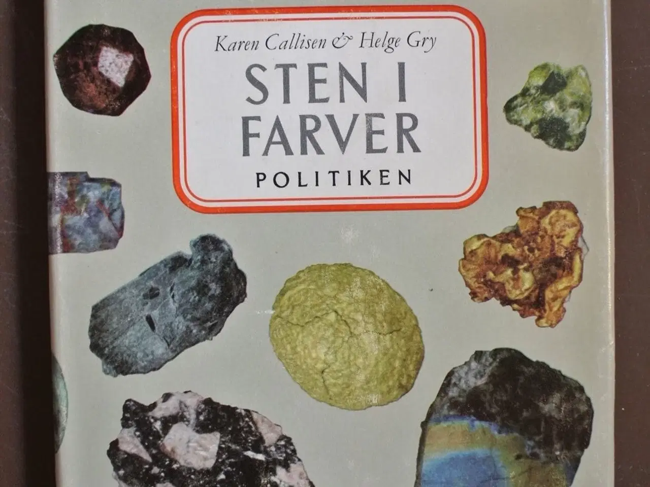 Billede 1 - sten i farver, af karen callisen og helge gry, emn