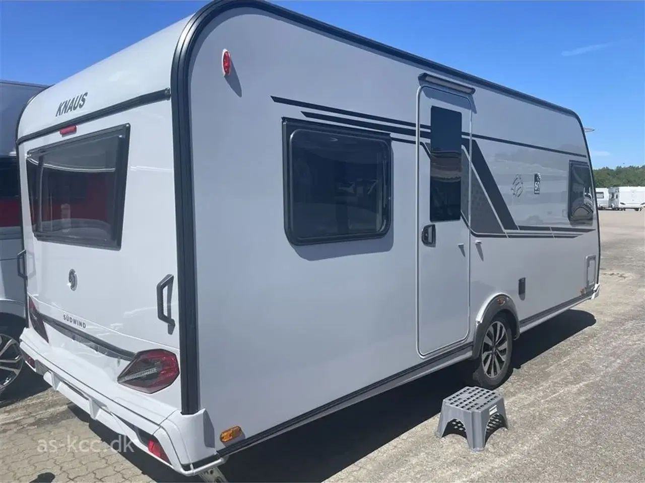 Billede 2 - 2025 - Knaus Südwind 500 FU "60 Years Celebration"   Knaus Südwind 500  FU Dobbeltseng