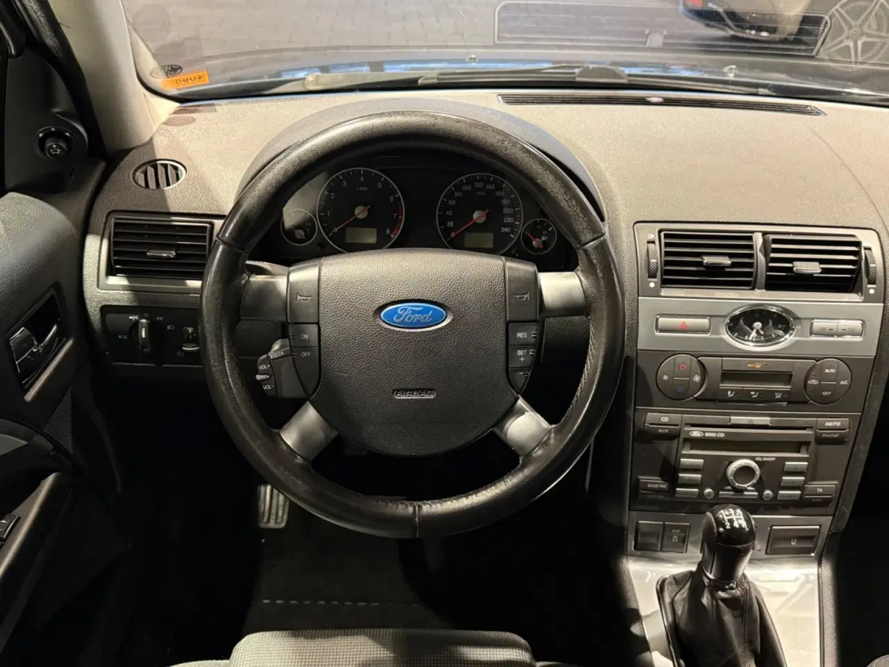 Billede 6 - Ford Mondeo 1,8 110 Ambiente stc.