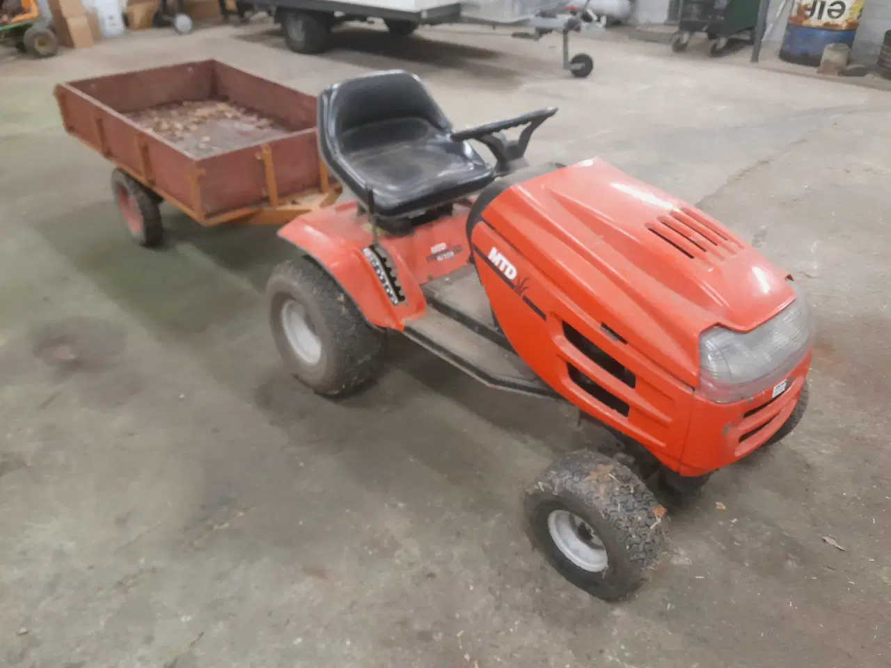 Billede 2 - Pæn havetraktor m/ fin vogn