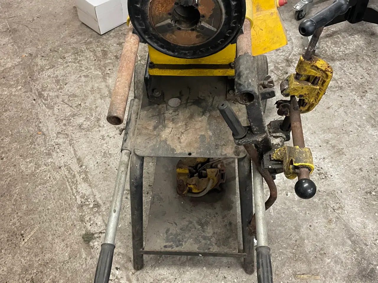 Billede 4 - Gevindskære maskine 