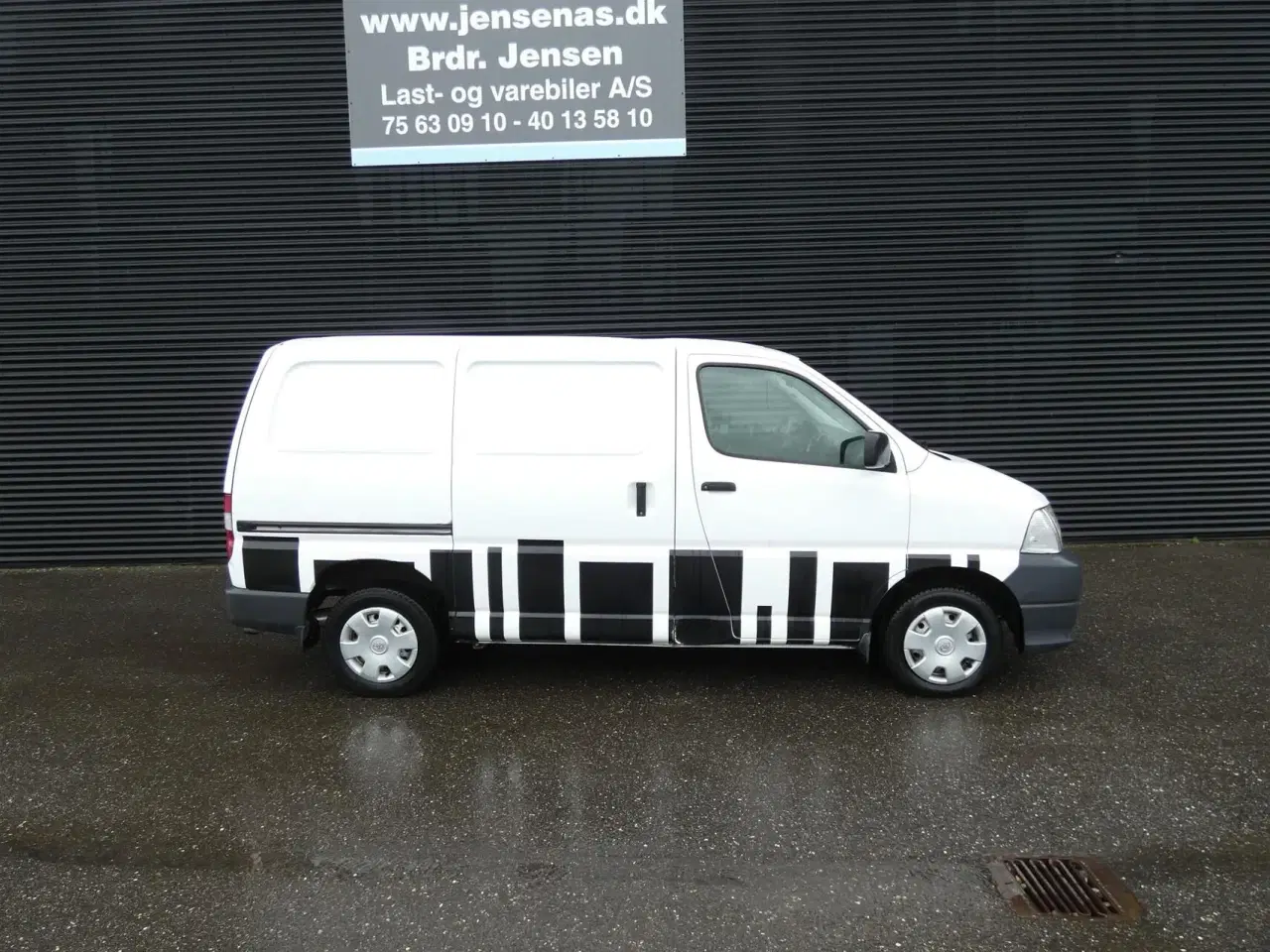 Billede 2 - Toyota HiAce Kort 2,5 D-4D a/c m/komf. 117HK Van