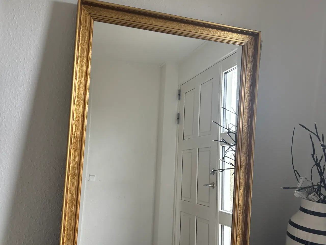 Billede 4 - klassisk spejl med guldramme