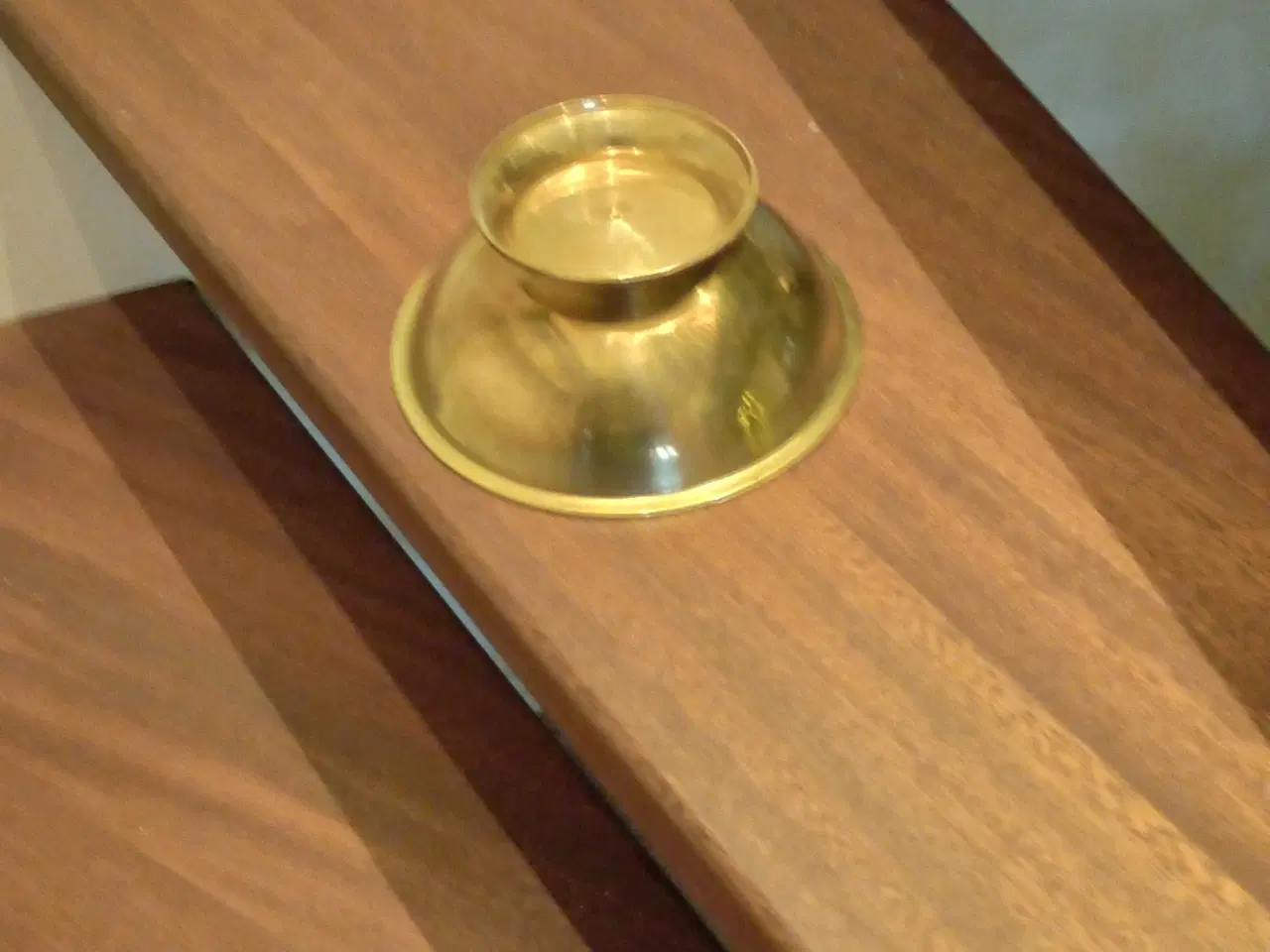 Billede 3 - Fin messing opsats,bemalet indvendig.