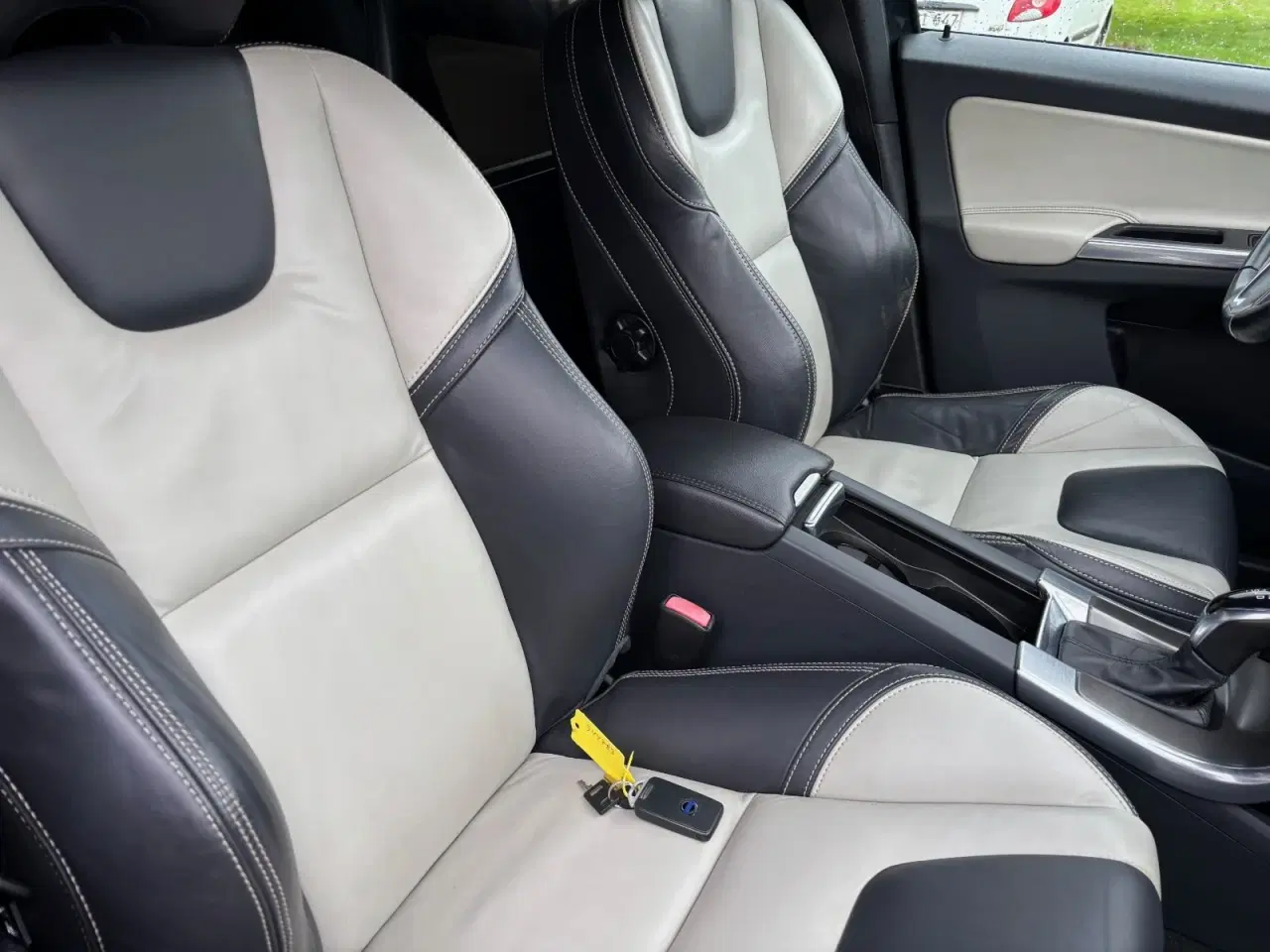 Billede 13 - Volvo XC60 2,4 D5 215 R-Design aut. AWD Van