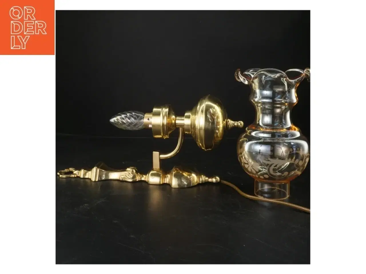 Billede 1 - Vægmonteret guld lampe (str. 30 cm)
