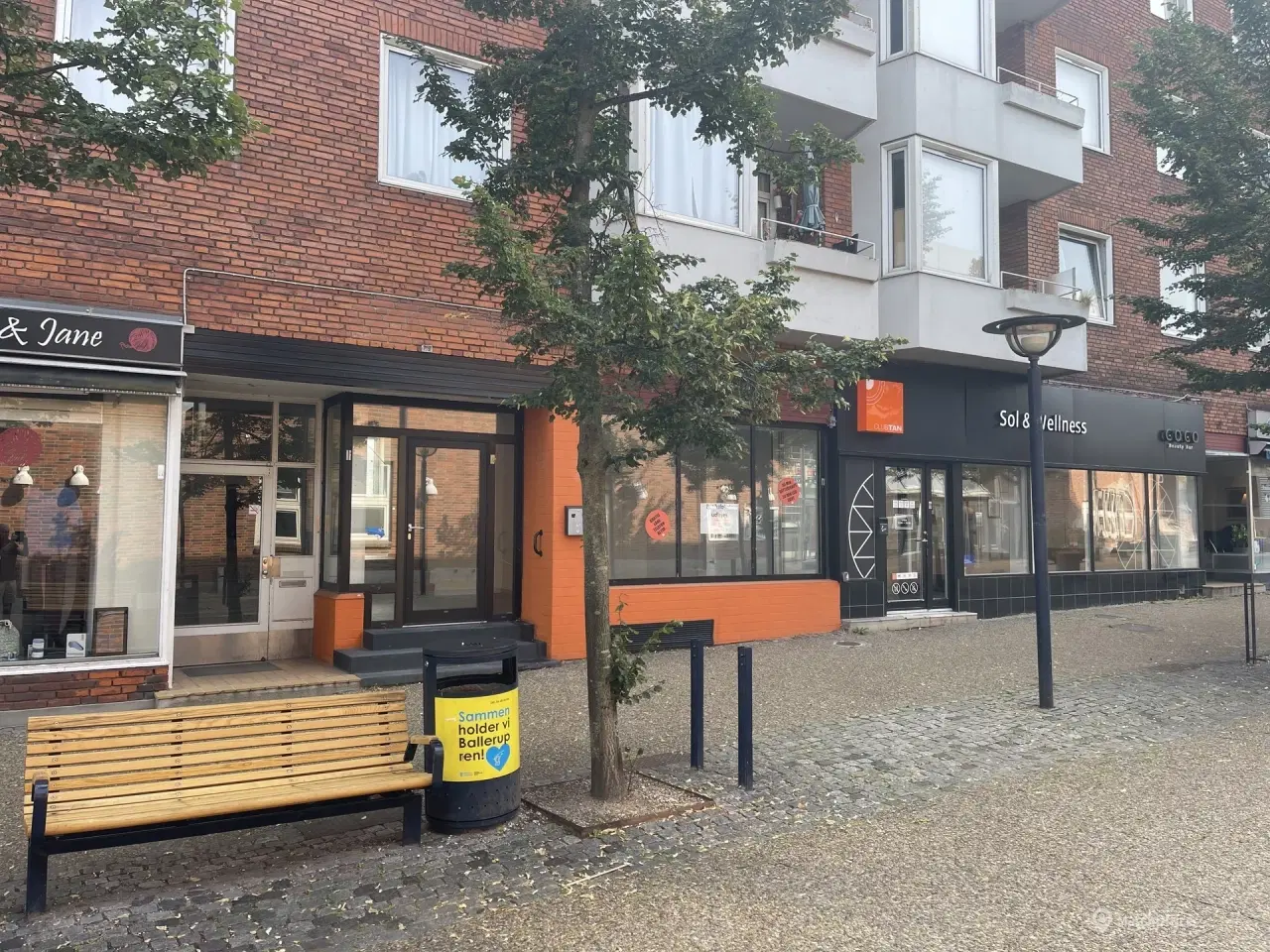 Billede 8 - CENTRALT OG GODT BELIGGENDE BUTIKSLOKALER UDLEJES