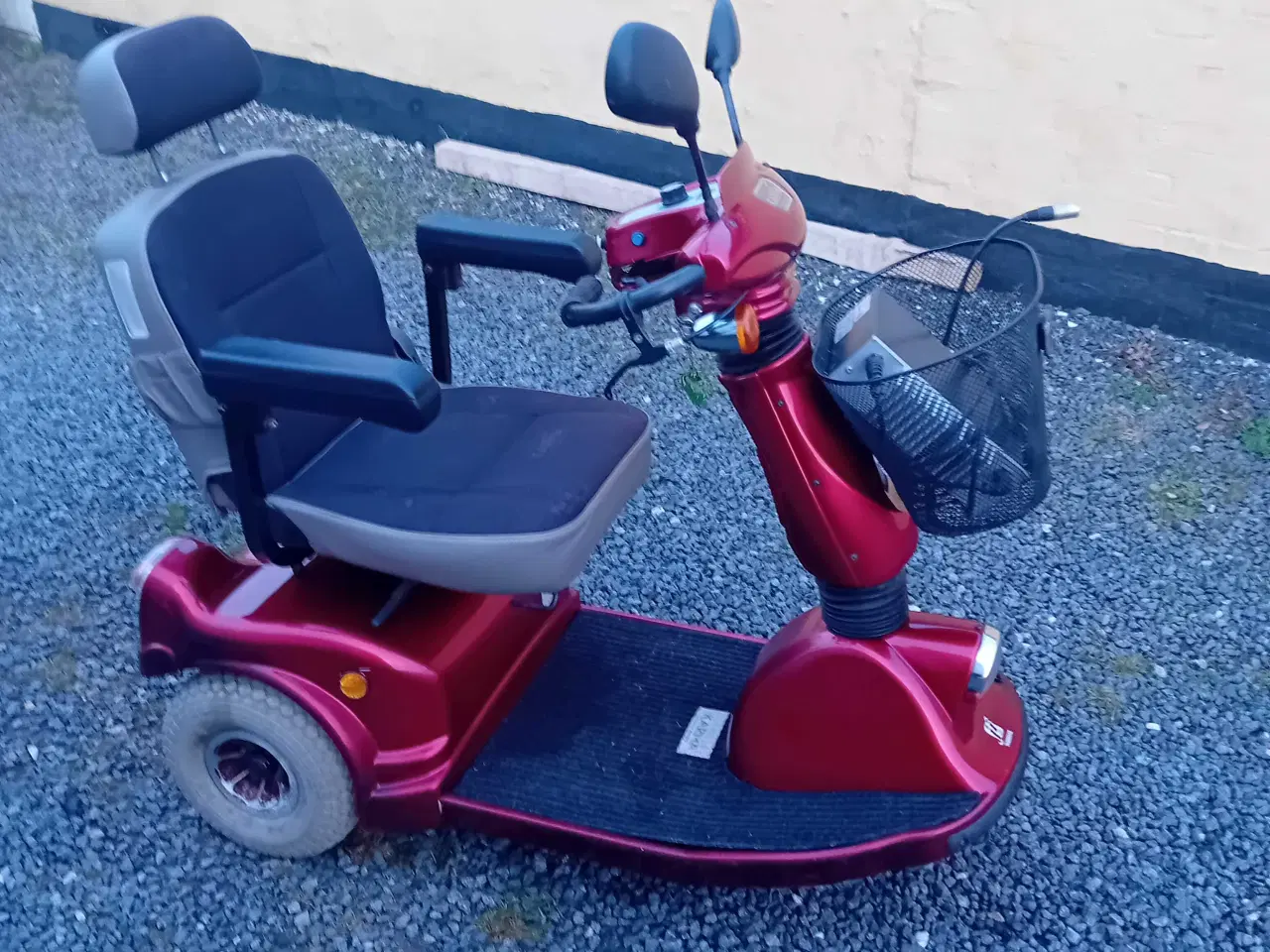 Billede 5 - Karma 737.2- 3 hjulet rød