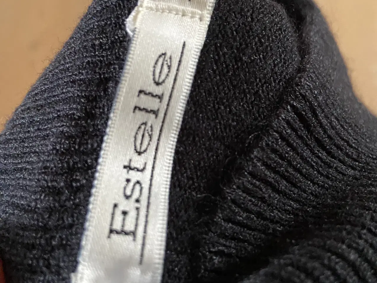 Billede 2 - Bluse-trøje højhalset Estelle