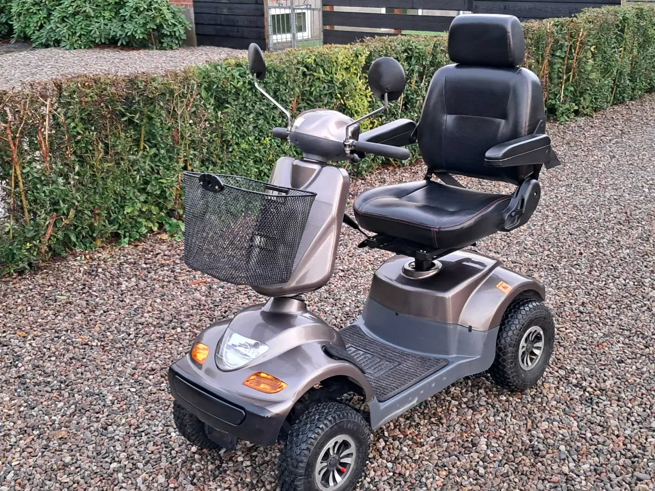 Billede 15 - 4 hjulet el-scooter med sprit nye batterier