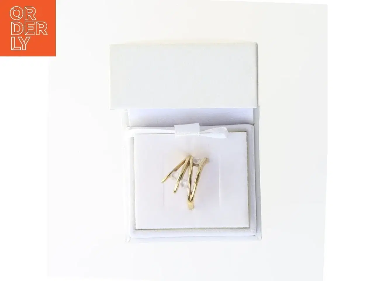 Billede 4 - Guldring med sten fra Christina (str. 57 mm)