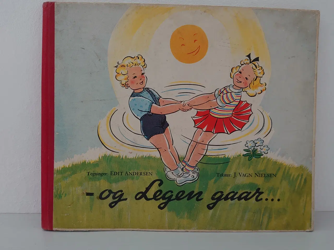 Billede 1 - J.Vagn Nielsen: - og Legen gaar. sjælden, 1941