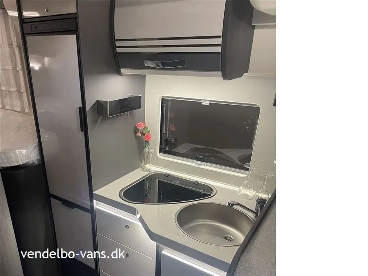 Billede 12 - 2024 - Rollerteam Kronos 285TL Selekt Populær indretning med hele 5 sele -og sovepladser