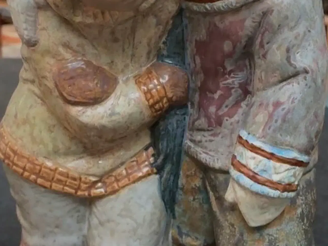 Billede 2 - Spansk keramikfigur, grønlandske børn, intakt og u