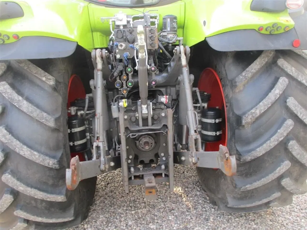 Billede 15 - CLAAS AXION 870 CMATIC med frontlift og front PTO, GPS ready