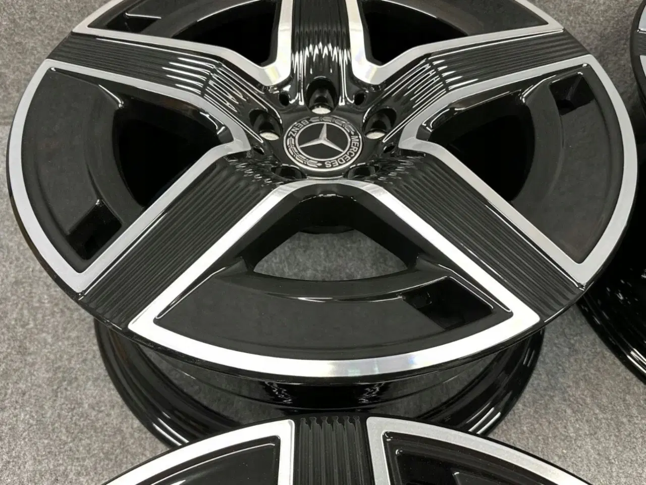 Billede 4 - ALUFÆLGE MERCEDES GLC KLASSE AMG X254 W254 19"