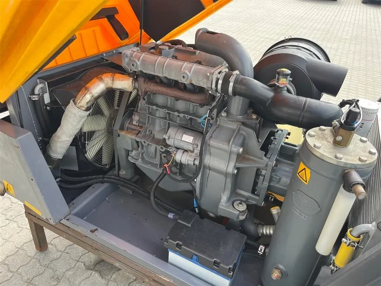 Billede 9 - Atlas Copco XAS 97 5M3 kompressor på ski. Kun kørt 298T