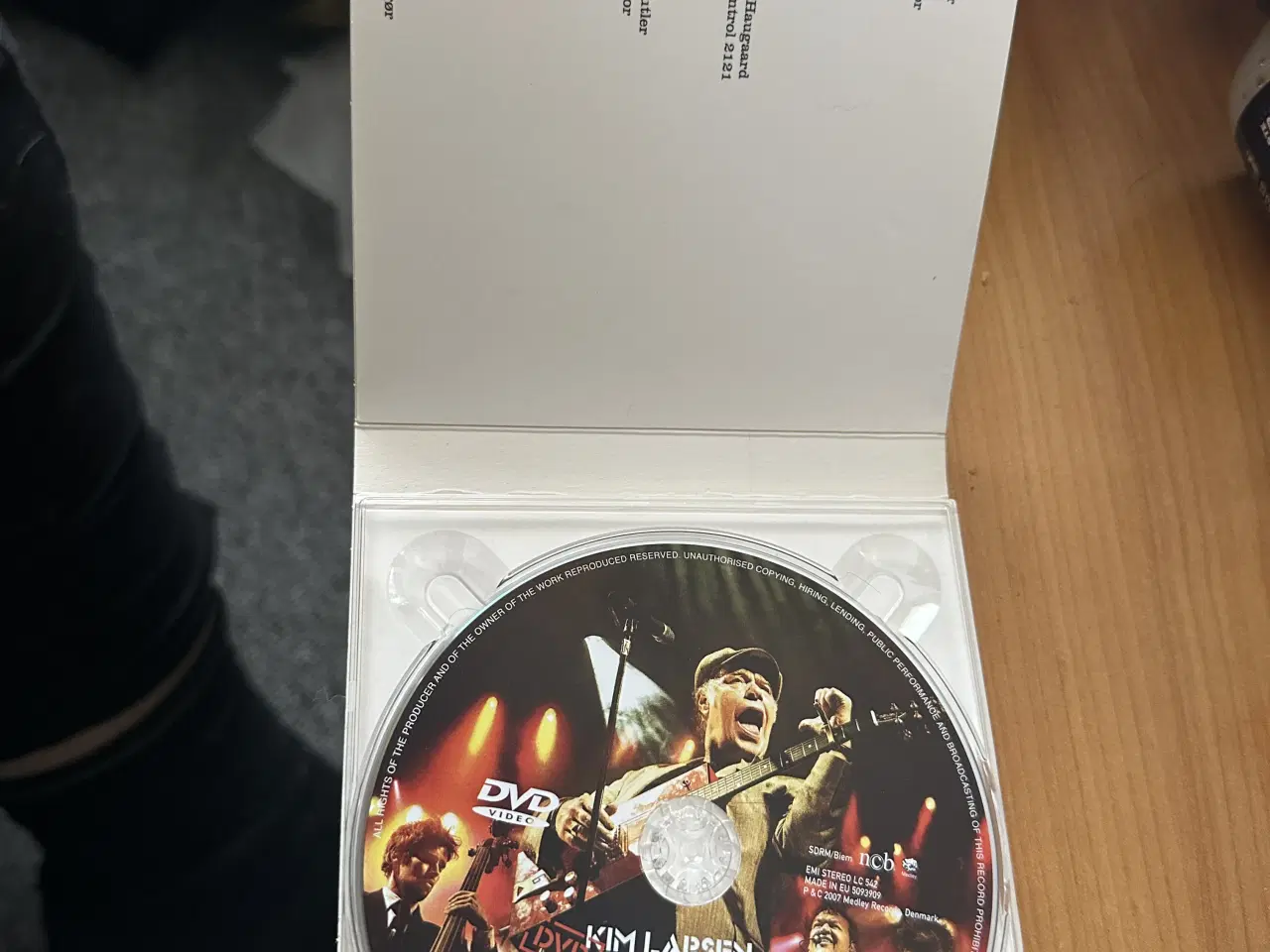 Billede 9 - Kim Larsen og Kjukken autografer cd dvd