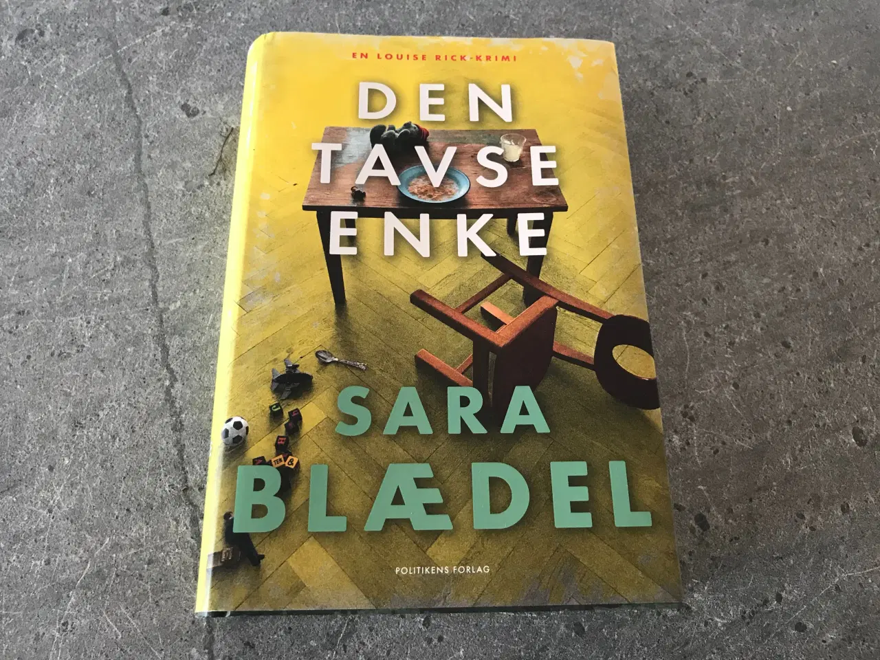 Billede 1 - Den Tavse Enke', Sara Blædel