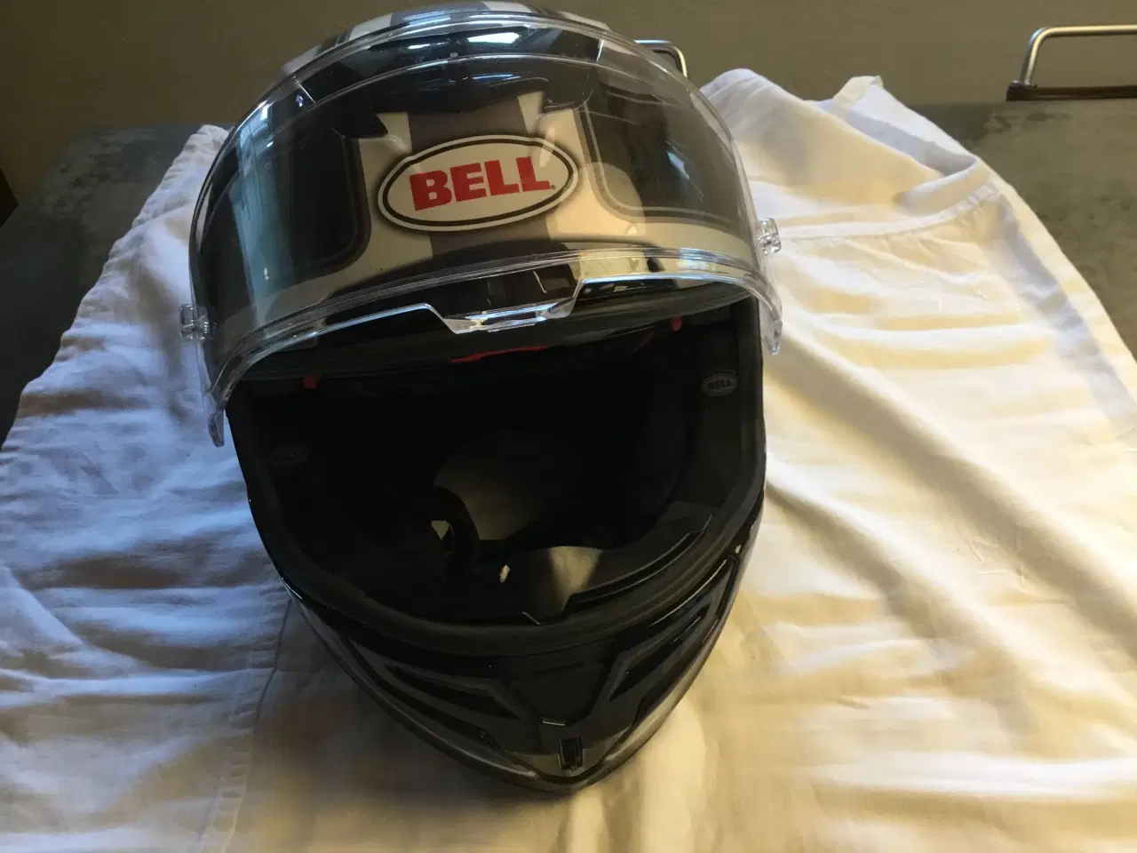 Billede 3 - Bell hjelm 