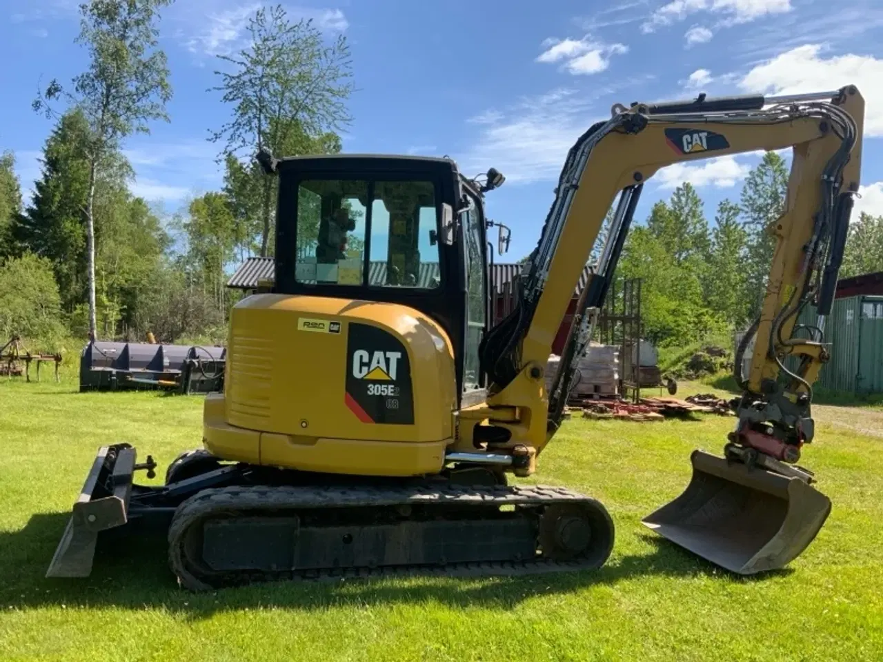 Billede 4 - CAT 305E2 gravemaskine med Rototilt og redskaber