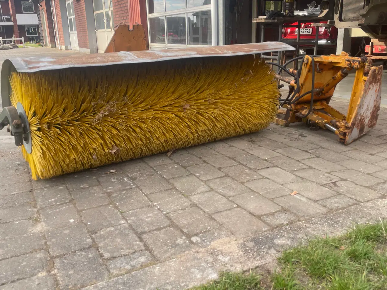Billede 1 - Kost til traktor 