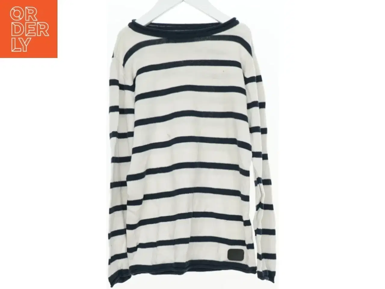 Billede 1 - Bluse fra DWG (str. 128 cm)