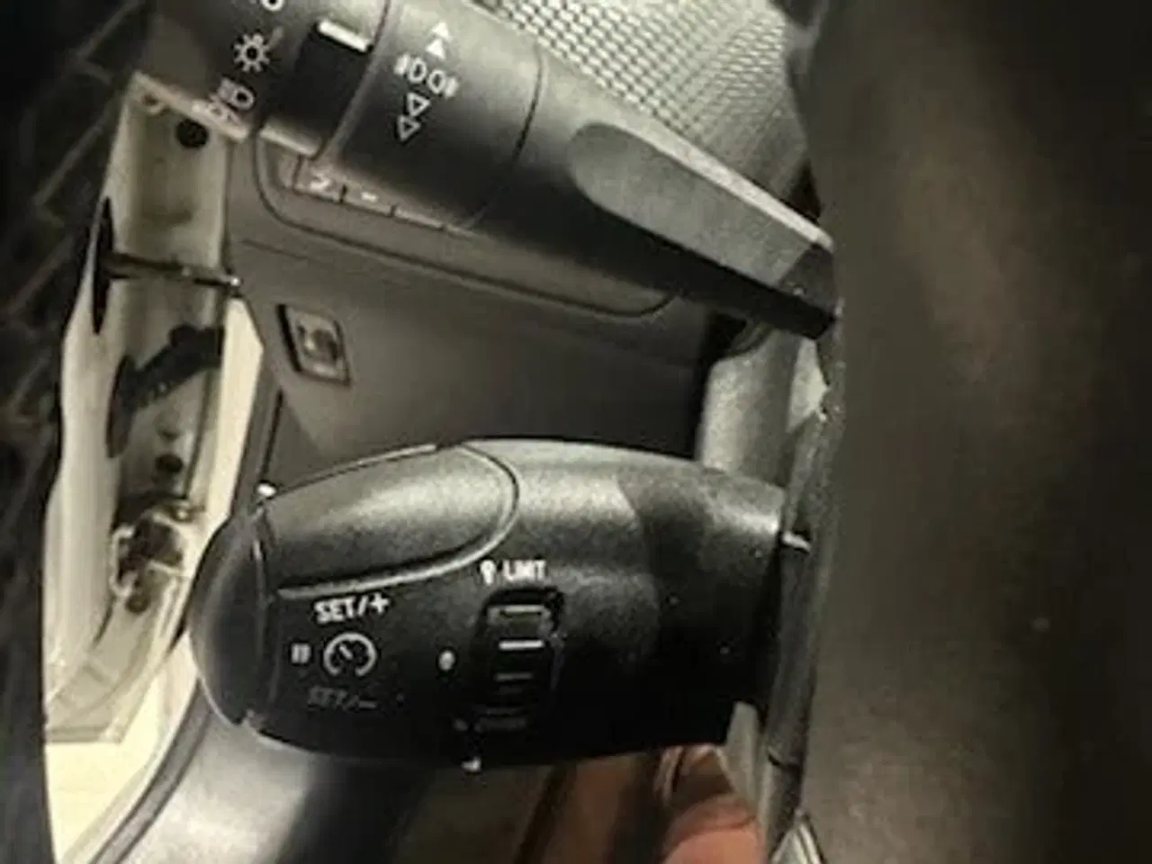 Billede 9 - Peugeot 208 1,6 BlueHDi 100 Chili Sky