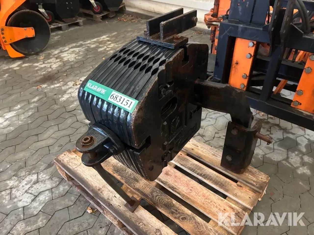 Billede 1 - Vægtramme + klodser New Holland