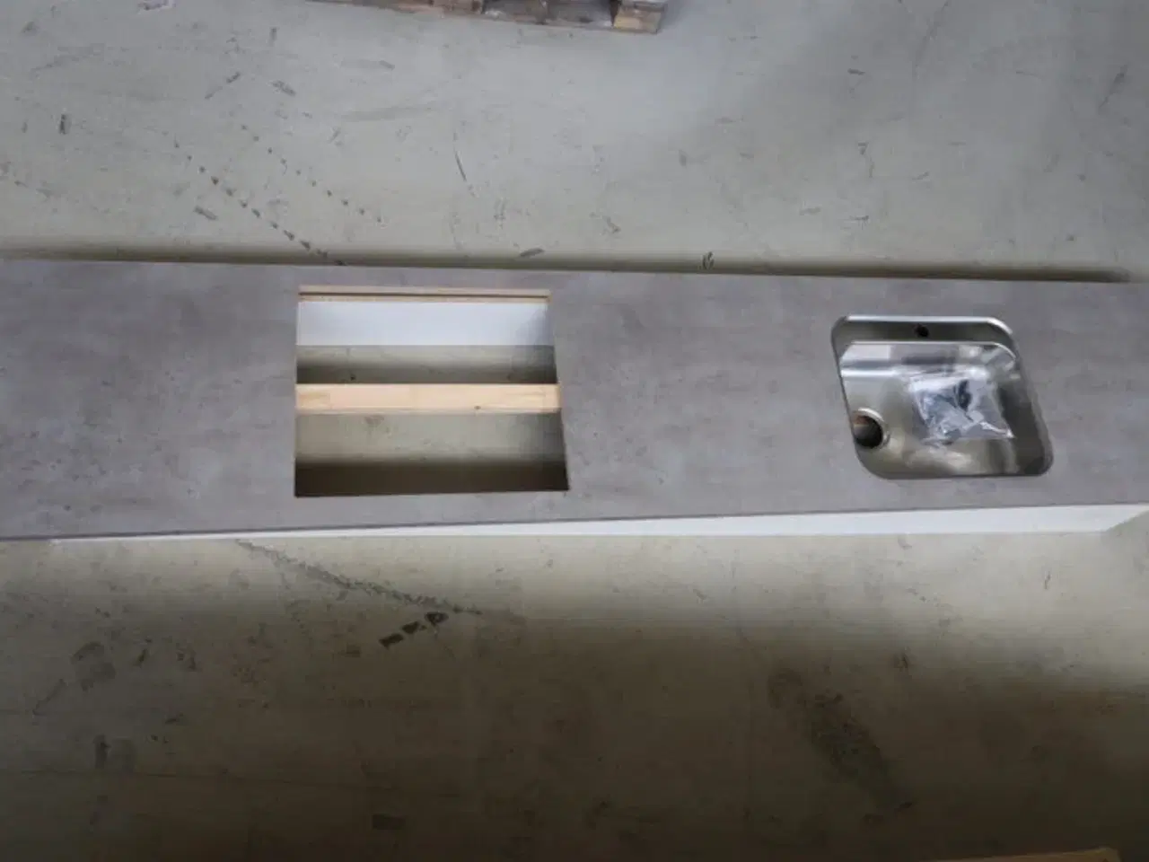 Billede 1 - Laminat bordplade 3065x600mm