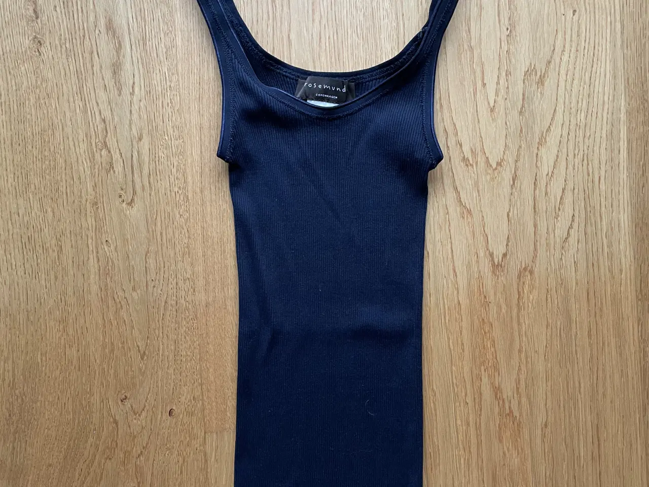 Billede 1 - Rosemunde silketop