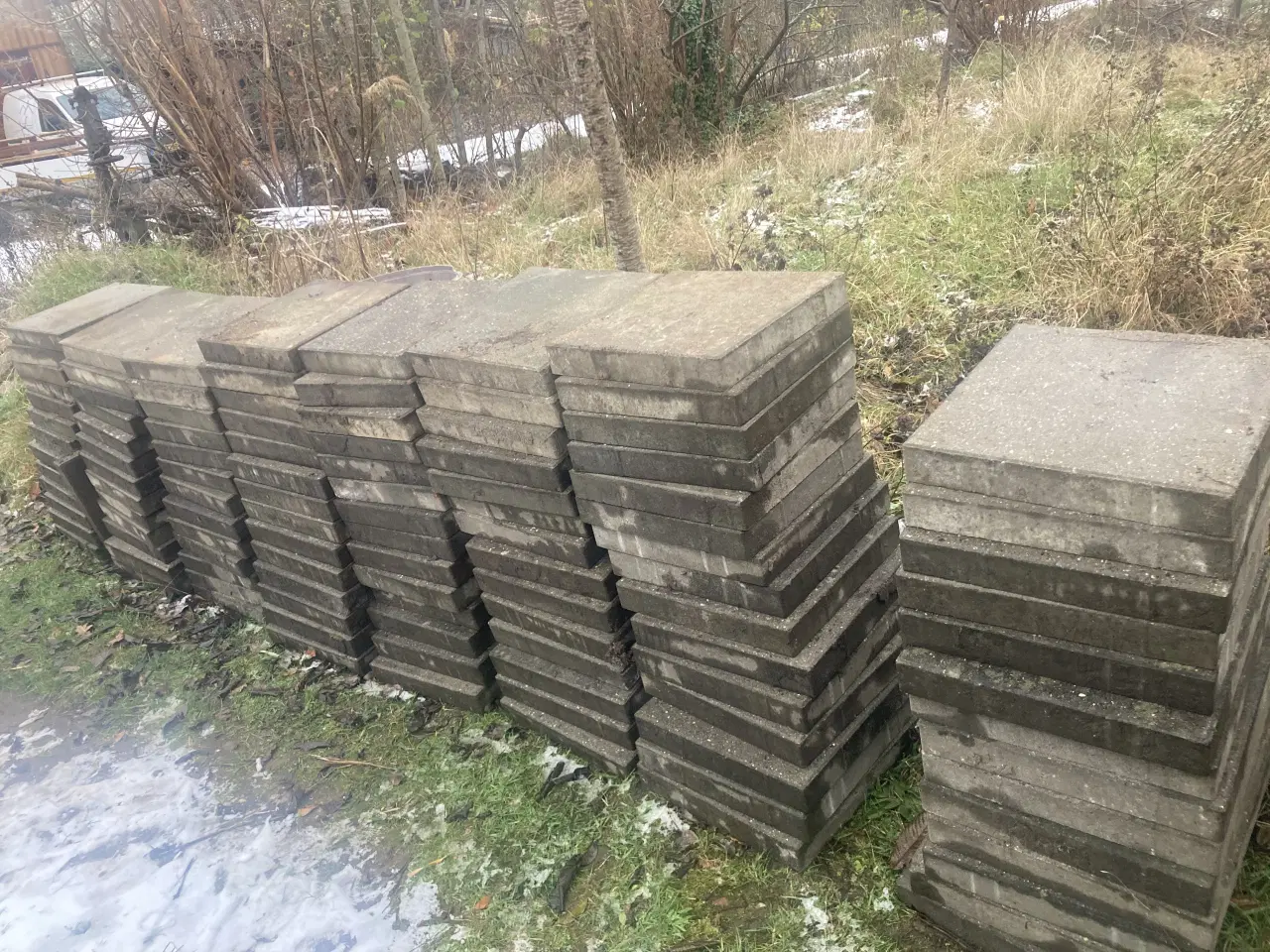 Billede 1 - fliser 100 styk beton, nemme at læsse