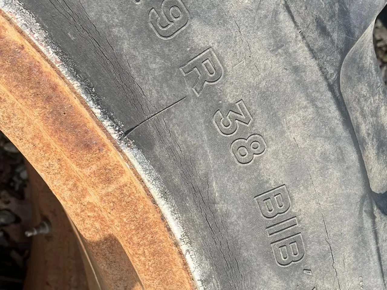 Billede 2 - Michelin 14.9 R38 5 arme med bredeklør