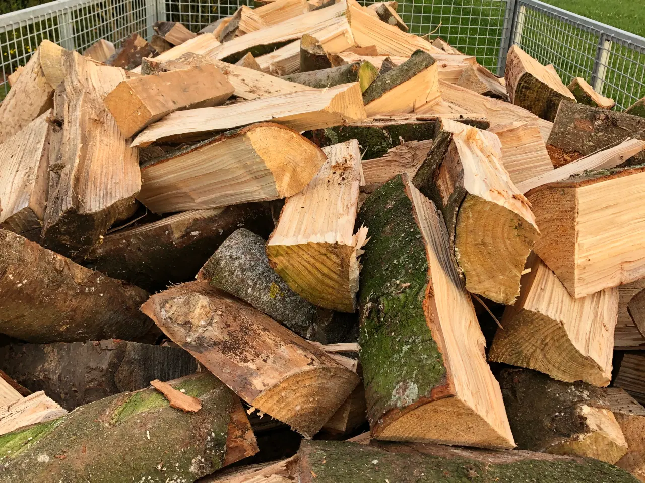 Billede 1 - Fyrringsklart brænde af gran