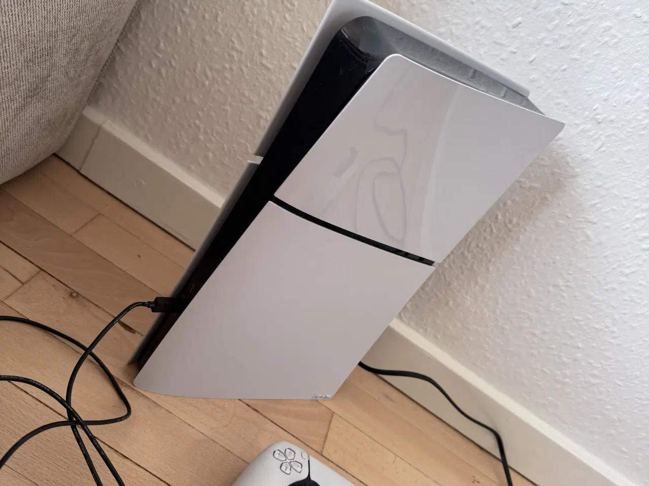 Billede 1 - playstation 5 med 2 controller