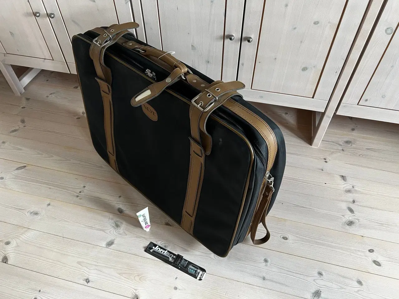 Billede 2 - Stor og let kuffert - aldrig brugt - sælges