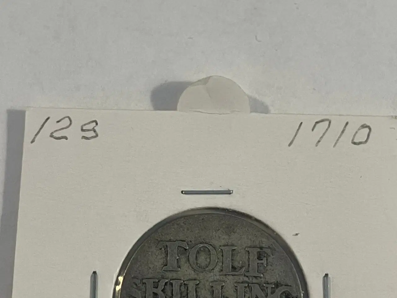 Billede 2 - 12 skilling 1710 Denmark