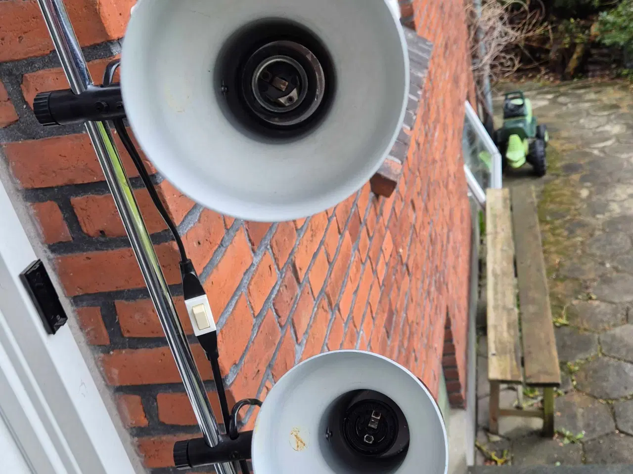 Billede 8 - Standerlampe med gyldenbrune spot