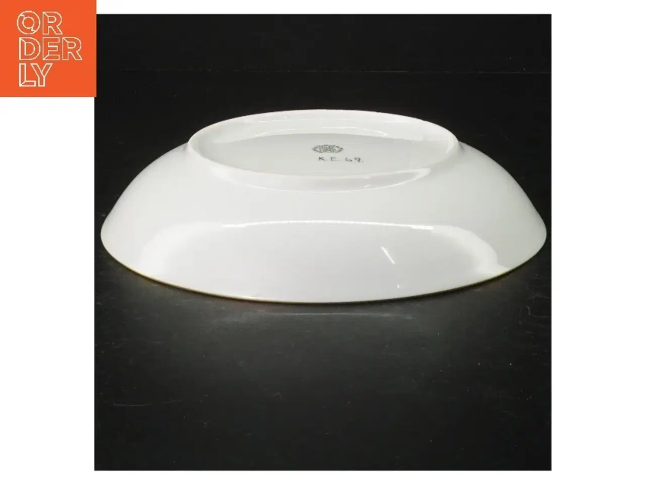 Billede 3 - Porcelænsfad med dekoration (str. Ø. 20 cm)