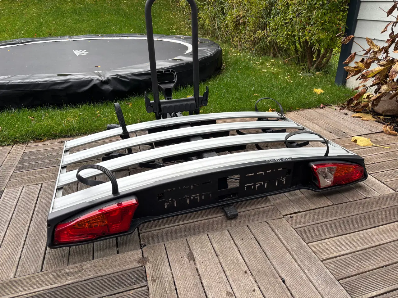 Billede 2 - UDLEJES - Menabo cykelholder + bagageboks