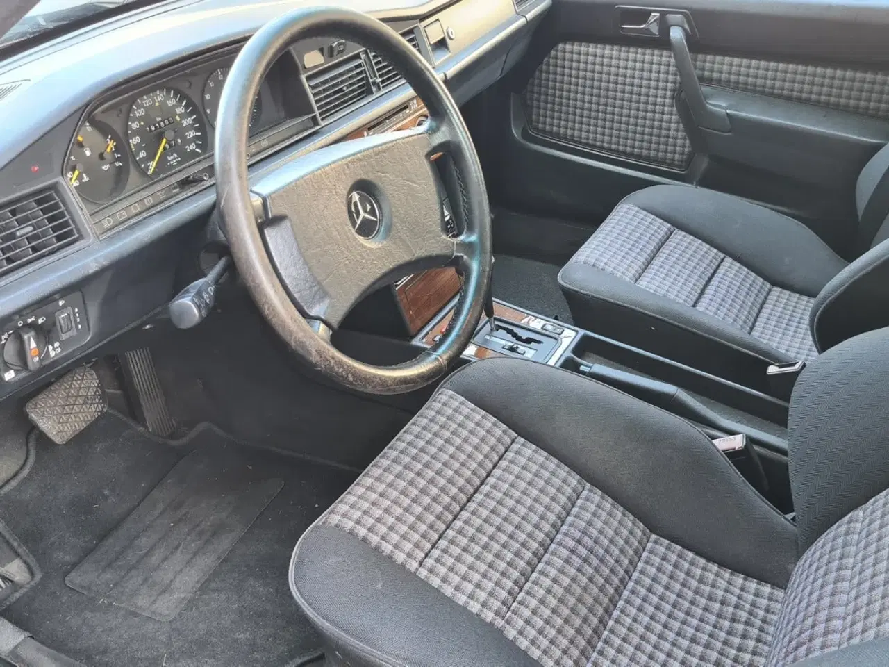 Billede 16 - Mercedes 190 E 1,8 Sportline aut.