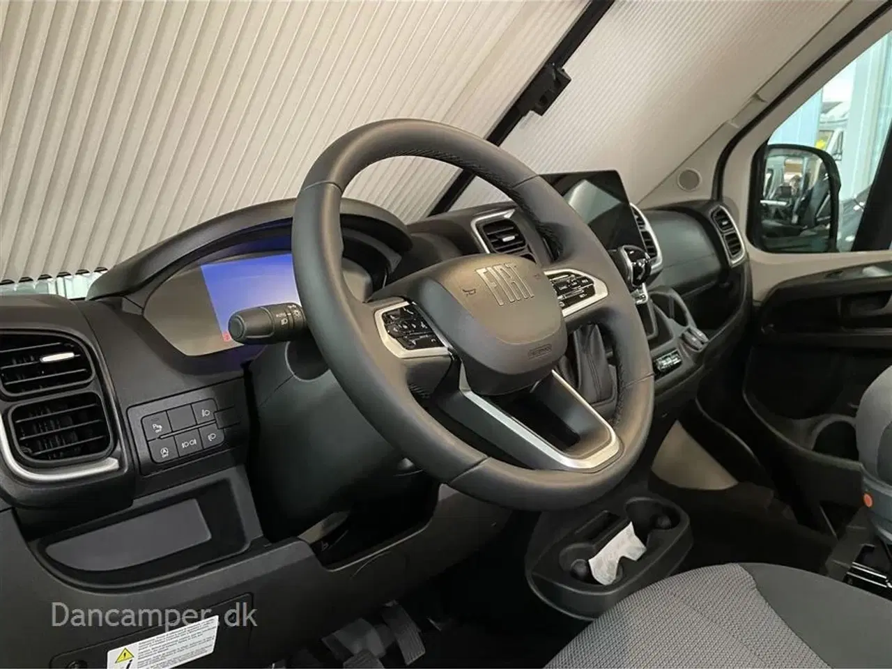 Billede 5 - 2025 - Westfalia Columbus 600 E   Ny 2025 kort model. 140 HK, 8-trins automatgear, adaptiv fartpilot, langsgående soveplads 198/177 * 197