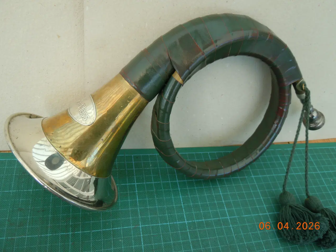 Billede 4 - Jagthorn, Fürst Pless i lædertaske med rem.