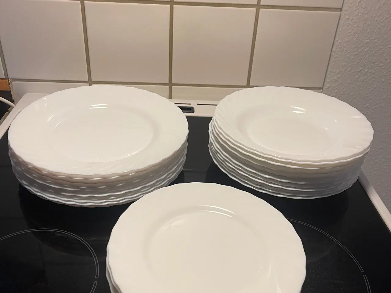 Billede 10 - Tallerkener/ jernporcelen 