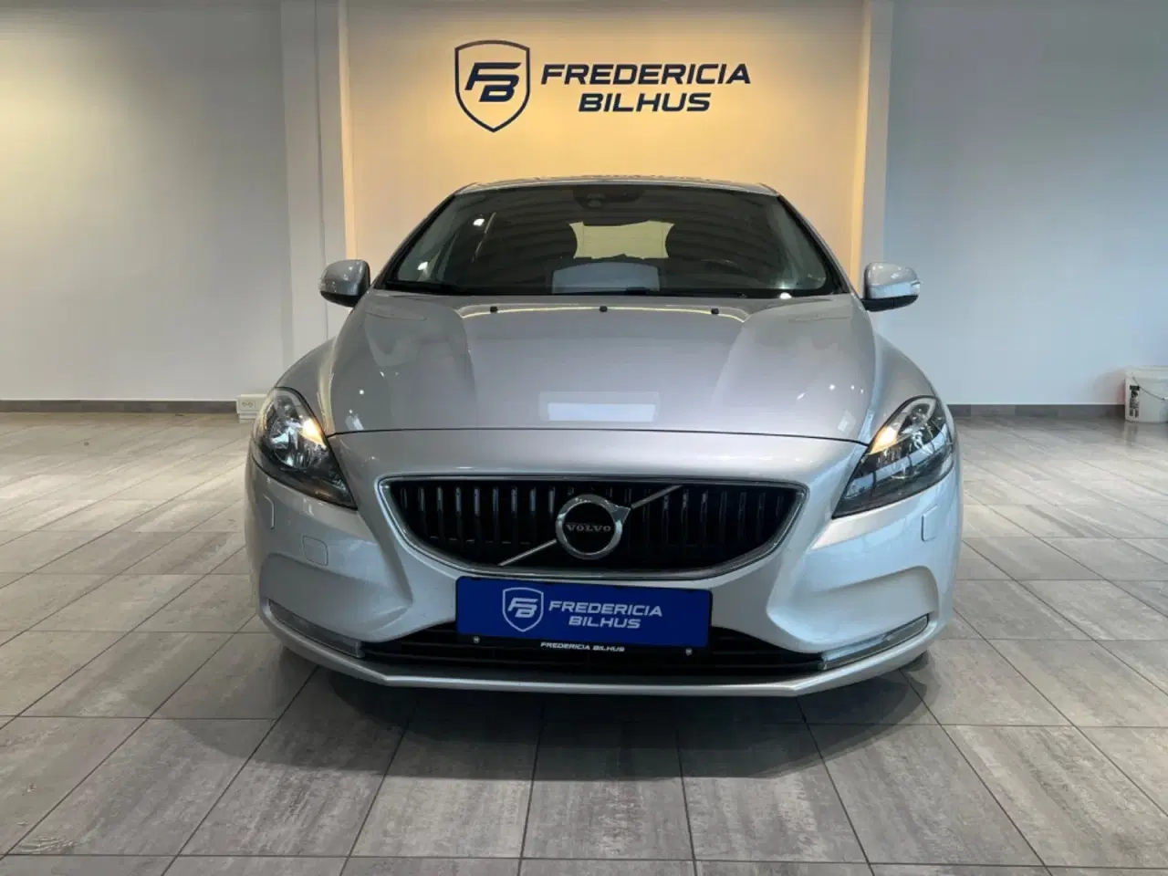 Billede 2 - Volvo V40 2,0 D2 120 Momentum Eco