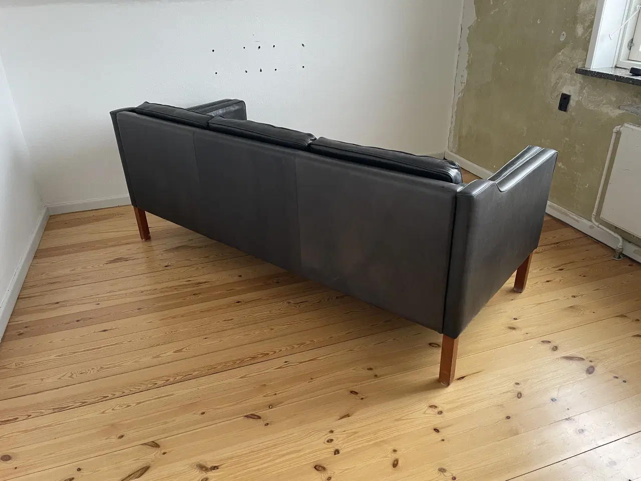 Billede 2 - GRATIS lædersofa - formentlig Stouby