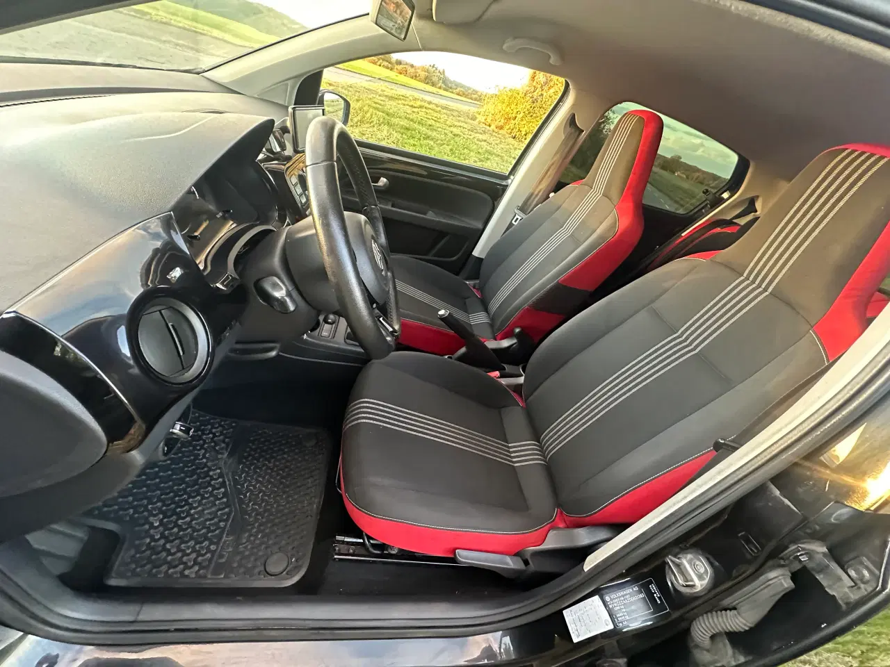 Billede 4 - One of a kind VW Up, 1.0, 75 HK