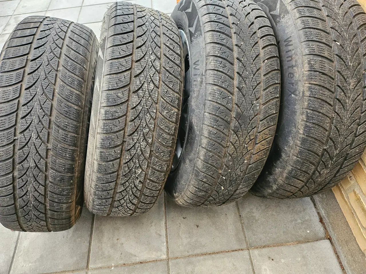 Billede 4 - Peugeot 3008 Fælge med vinterdæk