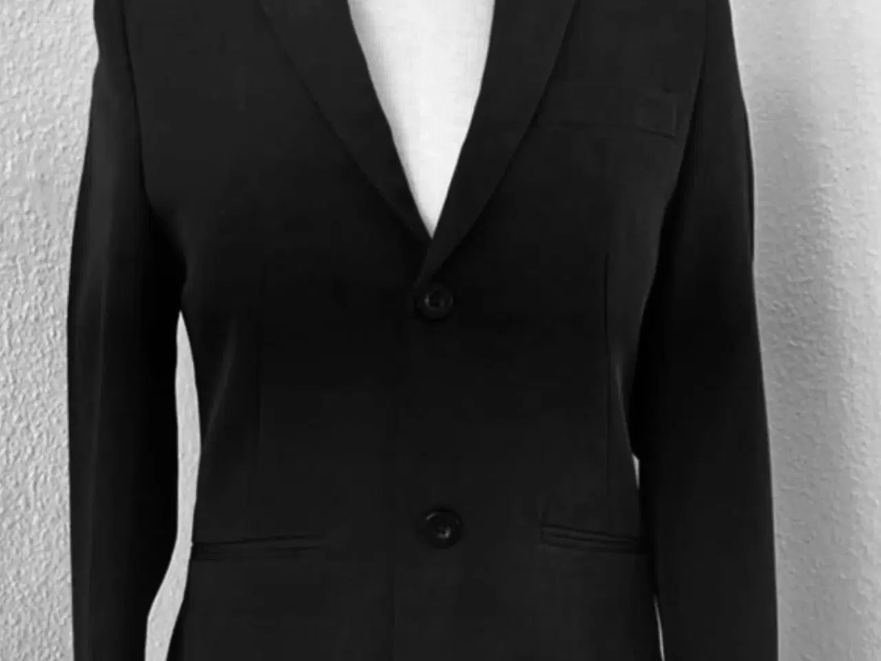 Billede 1 - Elegant sort blazer. Hound Superior 